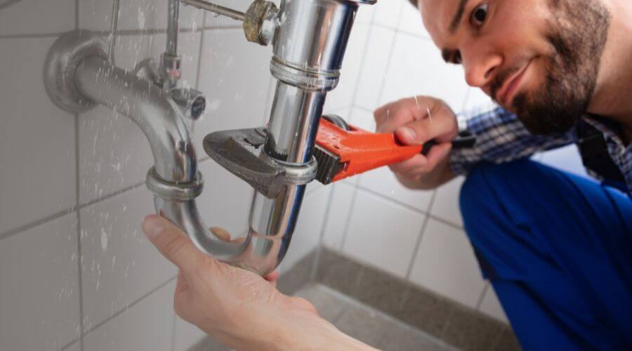 Professional same day plumber services in Lucas, IA